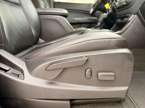 Used 2018 Chevrolet Colorado Z71 AWD/4WD image 34