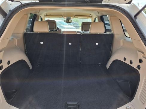 Used 2019 Jeep Grand Cherokee Limited RWD image 12