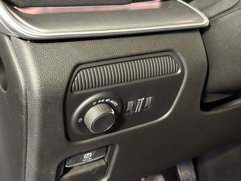 New 2026 Jeep Grand Wagoneer Limited AWD/4WD image 13