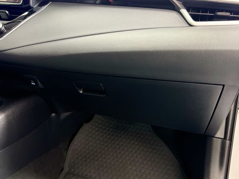 Used 2024 Toyota Corolla LE FWD image 33