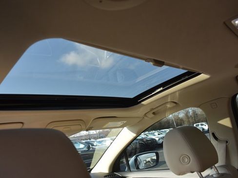 Used 2021 Buick Enclave Essence w/ Sound and Sites Package image 19