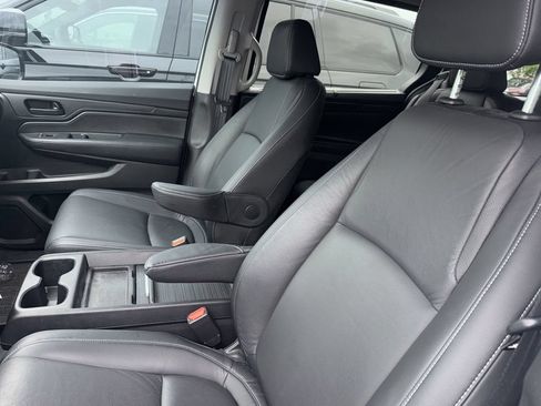 Used 2024 Honda Odyssey EX-L image 2
