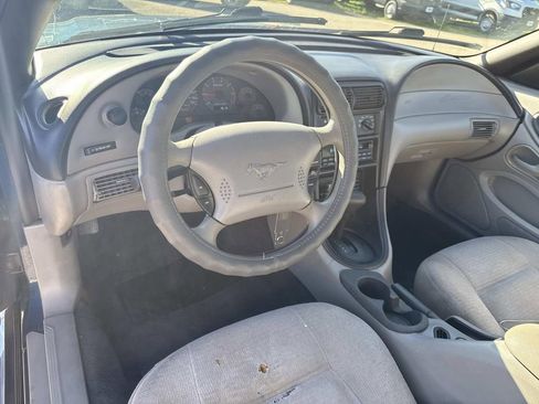 Used 1999 Ford Mustang Convertible RWD image 14