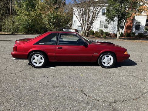 Used 1993 Ford Mustang LX image 4