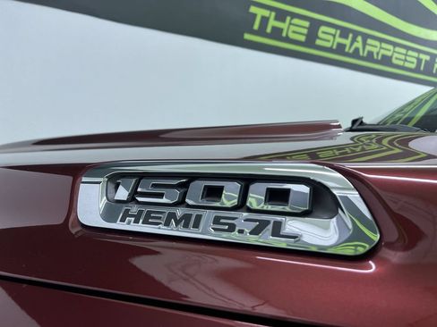 Used 2019 RAM 1500 Laramie AWD/4WD image 15