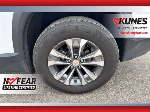 Used 2026 Chevrolet Equinox LT AWD/4WD image 18