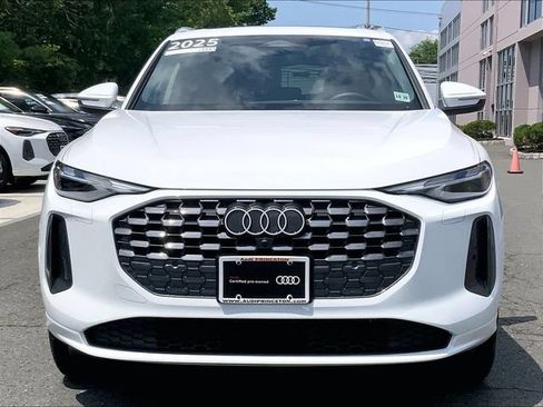 Certified 2025 Audi Q5 Premium w/ Convenience Package AWD/4WD image 8