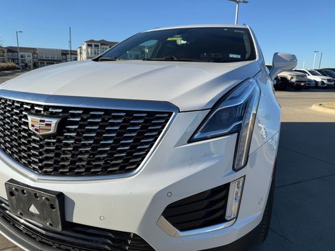 Used 2020 Cadillac XT5 Premium Luxury image 11