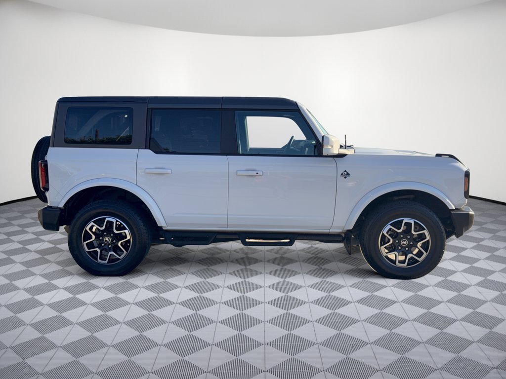 Used 2023 Ford Bronco Outer Banks AWD/4WD image 8