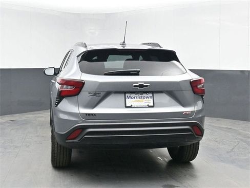 New 2026 Chevrolet Trax RS w/ Sunroof Package image 13