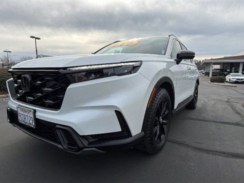 Used 2023 Honda CR-V Sport image 9