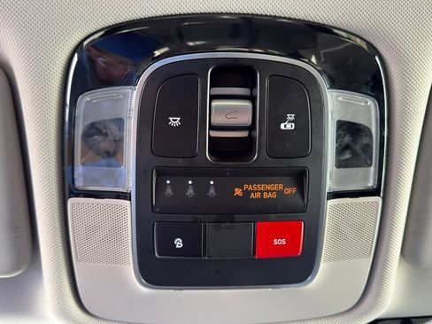 Used 2024 Hyundai Tucson Limited AWD/4WD image 35