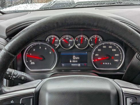 Used 2022 Chevrolet Silverado 2500 LTZ image 34