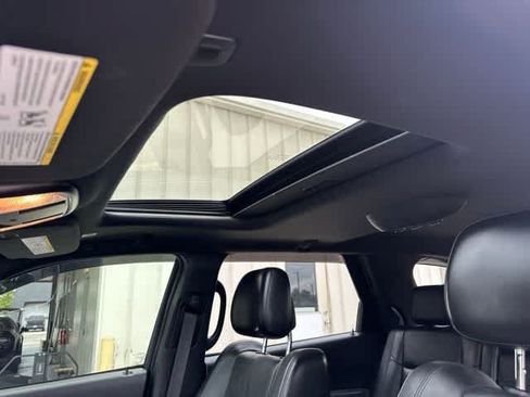 Used 2019 Dodge Durango GT w/ Blacktop Package AWD/4WD image 7