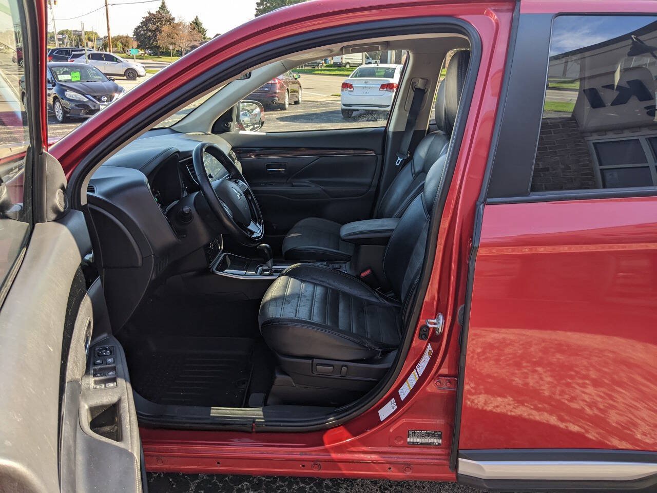 Used 2019 Mitsubishi Outlander SEL AWD/4WD image 10