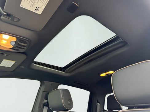 New 2026 GMC Canyon Denali AWD/4WD image 9