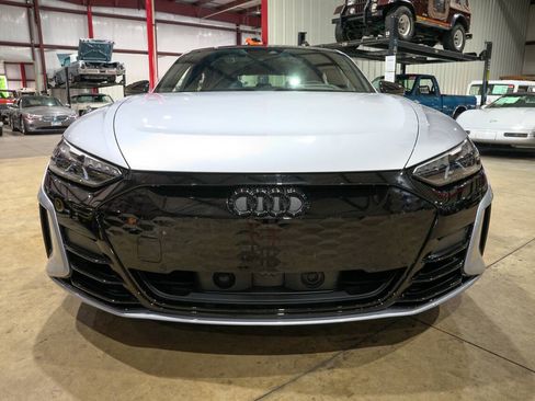 Used 2022 Audi e-tron GT Premium Plus w/ Performance Package AWD/4WD image 13