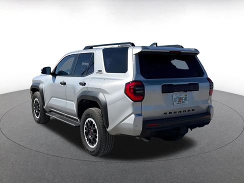 Used 2025 Toyota 4Runner TRD Off-Road image 11