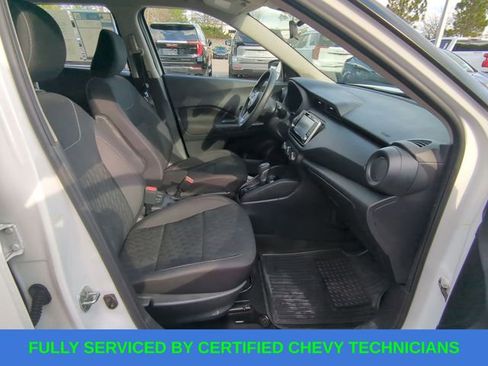 Used 2022 Nissan Kicks S image 43