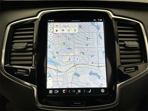 Certified 2024 Volvo XC90 B6 Ultimate image 18