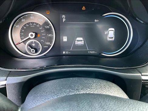 Used 2025 Genesis GV70 2.5T w/ Select Package image 19