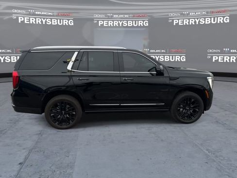 Certified 2025 GMC Yukon Denali Ultimate w/ LPO, Floor Liner Package AWD/4WD image 9