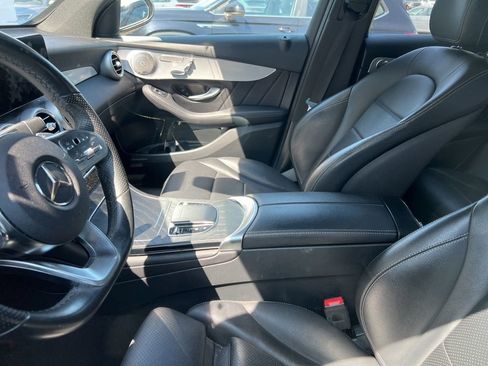 Used 2021 Mercedes-Benz GLC 300 w/ AMG Line image 8