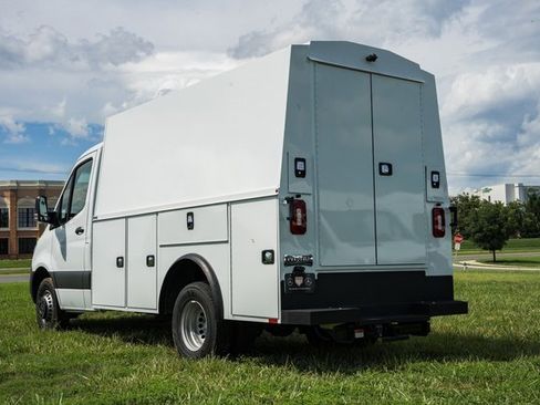 Used 2024 Mercedes-Benz Sprinter 3500 image 5