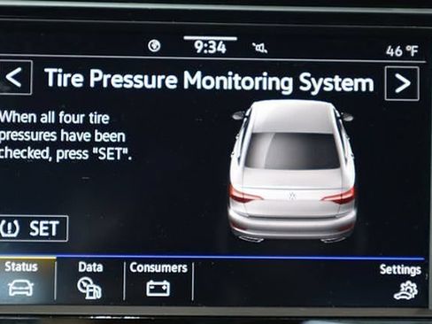 Used 2021 Volkswagen Jetta R-Line w/ R-Line Cold Weather Package FWD image 32