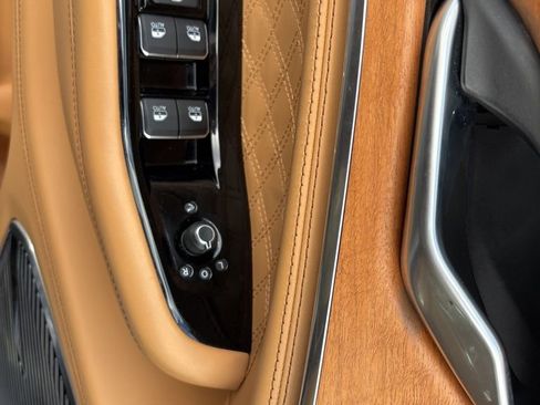 Used 2022 Jeep Grand Cherokee Summit image 32