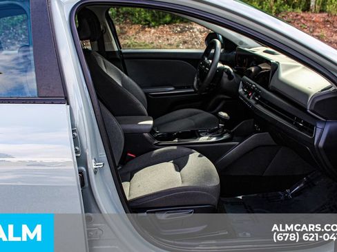 Used 2025 Kia K4 FWD image 19