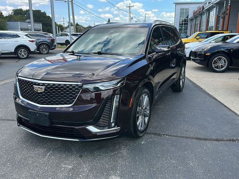Used 2020 Cadillac XT6 Premium Luxury FWD image 7