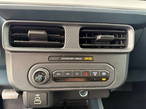 Used 2025 Ford Maverick XL w/ Equipment Group 101A AWD/4WD image 14