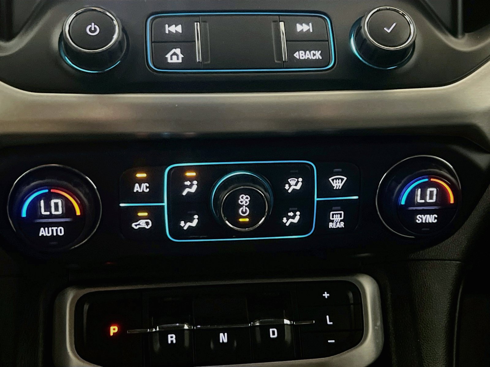 Used 2020 GMC Acadia SLT FWD image 11