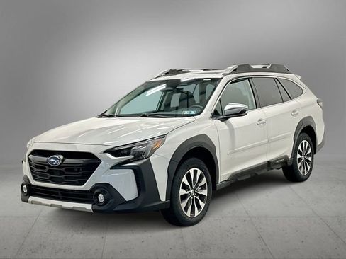 Used 2025 Subaru Outback Touring XT AWD/4WD image 1