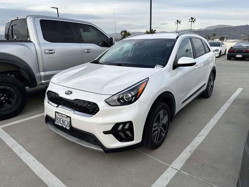 Used 2020 Kia Niro LXS image 9