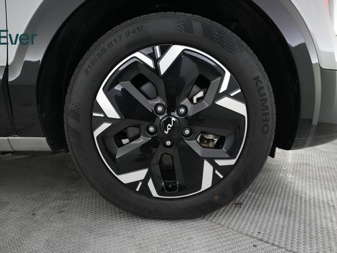 Used 2024 Kia Niro Wind w/ Wind Preserve Package FWD image 22