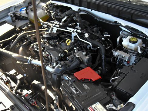 Used 2025 Ford Bronco Big Bend image 48