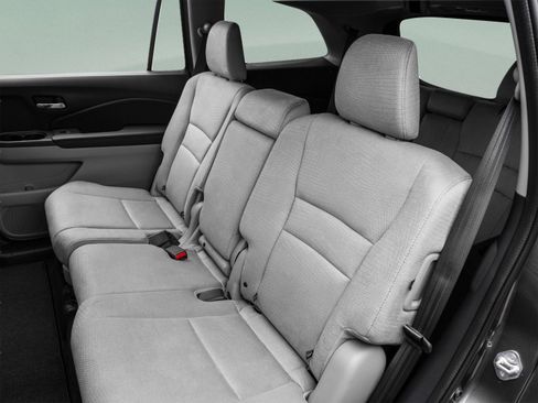 Used 2016 Honda Pilot Touring image 16