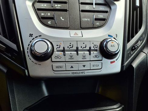 Used 2017 Chevrolet Equinox LS FWD image 7