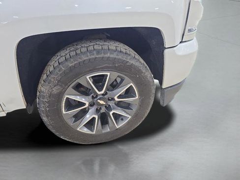 Used 2018 Chevrolet Silverado 1500 LTZ Z71 AWD/4WD image 27
