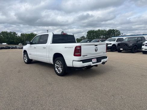 Used 2023 RAM 1500 Laramie AWD/4WD image 3