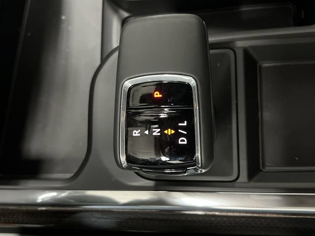 New 2026 Chevrolet Silverado 1500 RST AWD/4WD image 17