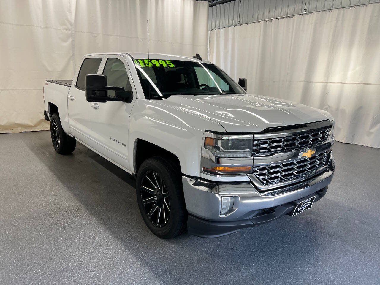Used 2016 Chevrolet Silverado 1500 LT w/ All Star Edition AWD/4WD image 3