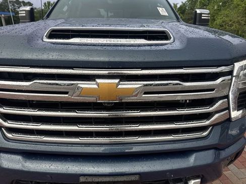 Used 2024 Chevrolet Silverado 2500 High Country w/ High Country Premium Package AWD/4WD image 22