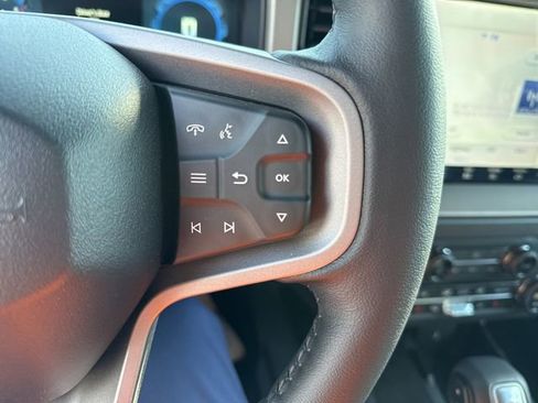 Used 2025 Ford Bronco Outer Banks image 13
