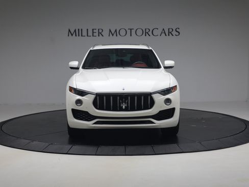 Certified 2023 Maserati Levante GT AWD/4WD image 12