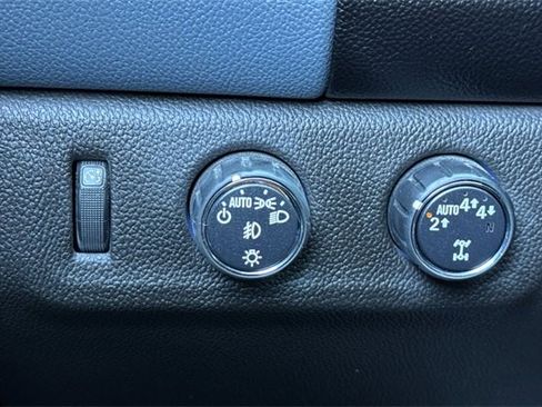 Used 2021 Chevrolet Colorado Z71 w/ Safety Package image 37