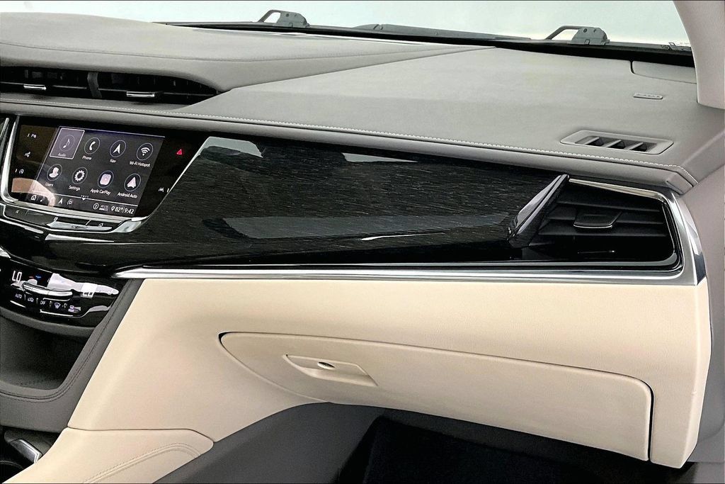Used 2020 Cadillac XT6 Premium Luxury FWD image 20