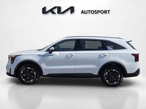 New 2025 Kia Sorento S w/ Panoramic Sunroof Package image 14